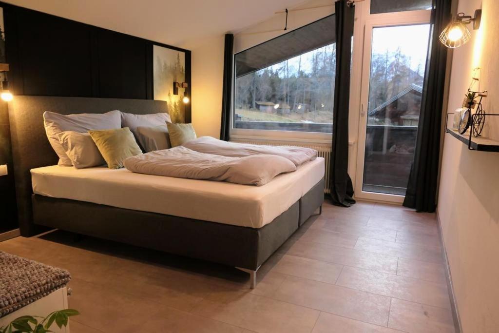 Mösern Nest'L Appartements & Zimmer מראה חיצוני תמונה
