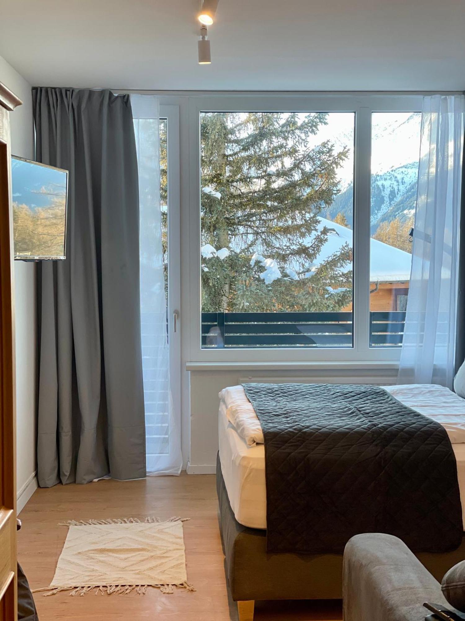 Mösern Nest'L Appartements & Zimmer מראה חיצוני תמונה